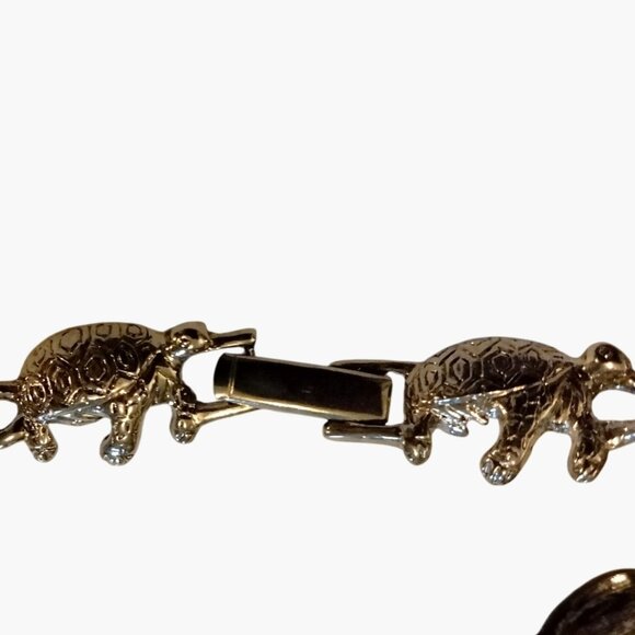 Sea Turtle Bracelet Silver Tone Metal 7 Inch - Picture 6 of 6